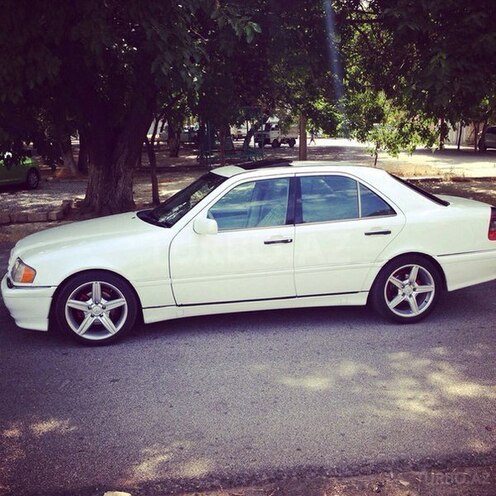 Mercedes C 230 1998, 300,000 km - 2.3 l - Bakı