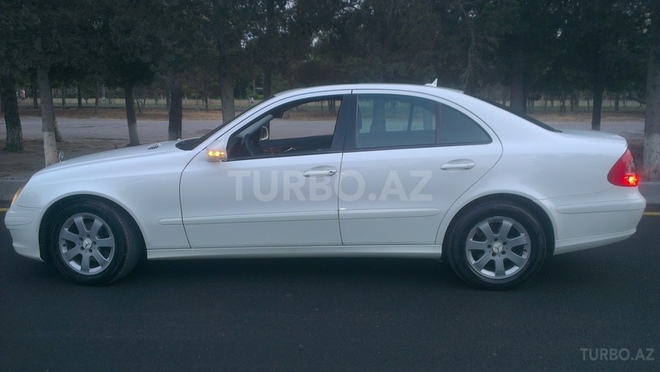 Mercedes E 220 2007, 174,000 km - 2.2 l - Bakı