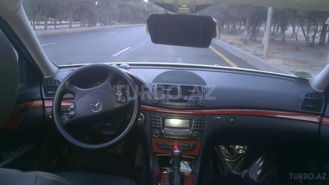 Mercedes E 220 2007, 174,000 km - 2.2 l - Bakı