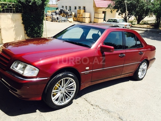 Mercedes C 240 1998, 228,000 km - 2.4 l - Bakı