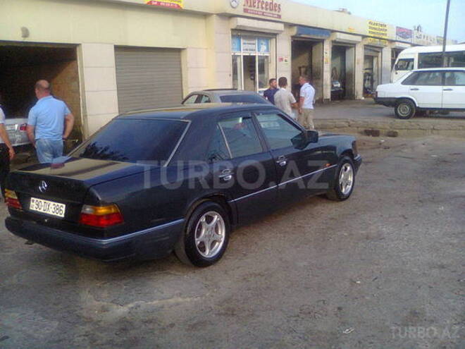 Mercedes E 200 1991, 200,000 km - 2.0 l - Sumqayıt