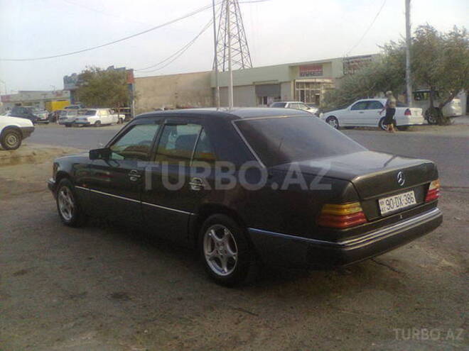 Mercedes E 200 1991, 200,000 km - 2.0 l - Sumqayıt