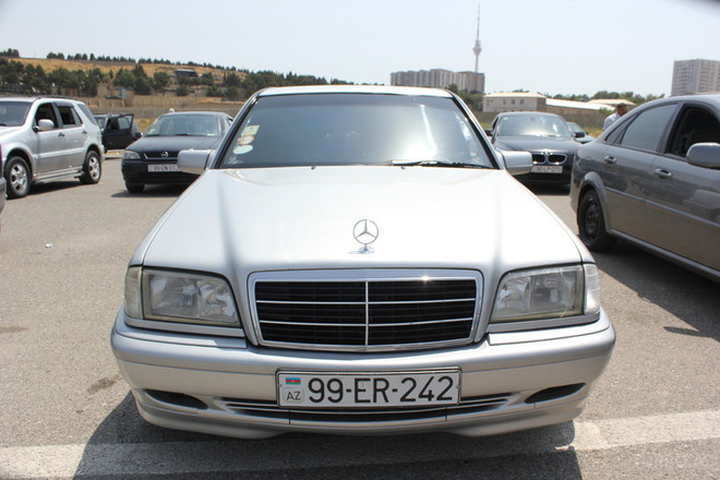Mercedes C 250 1999, 250,000 km - 2.5 л - Bakı