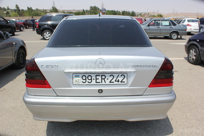 Mercedes C 250 1999, 250,000 km - 2.5 л - Bakı