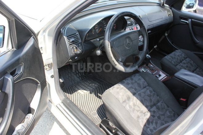 Mercedes C 250 1999, 250,000 km - 2.5 л - Bakı