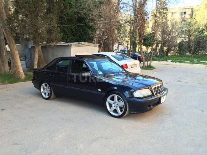 Mercedes C 200 1998, 104,000 km - 2.0 l - Bakı