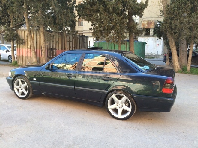 Mercedes C 200 1998, 104,000 km - 2.0 l - Bakı