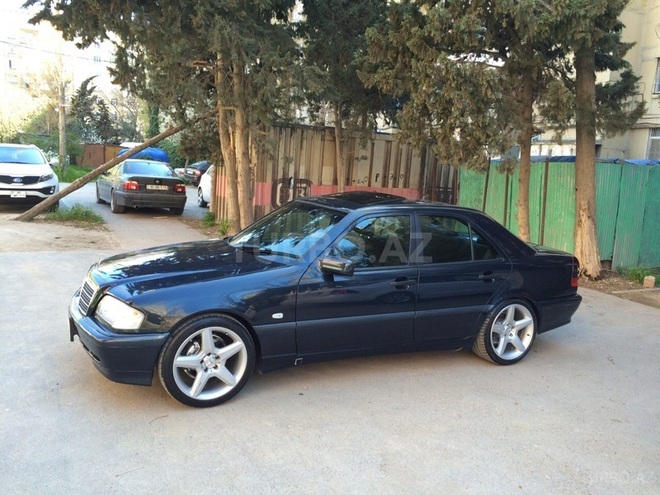 Mercedes C 200 1998, 104,000 km - 2.0 l - Bakı