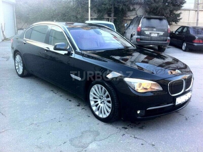 BMW 750 2011, 97,000 km - 4.4 l - Bakı