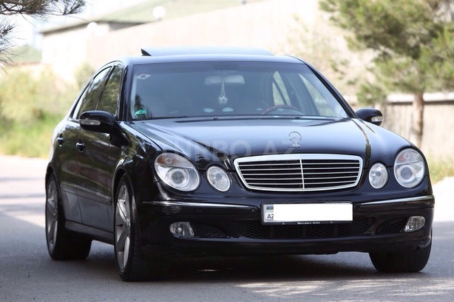 Mercedes E 320 2002, 175,000 km - 3.2 л - Bakı