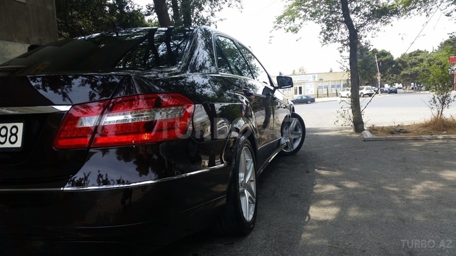 Mercedes E 200 2011, 109,000 km - 1.8 l - Bakı