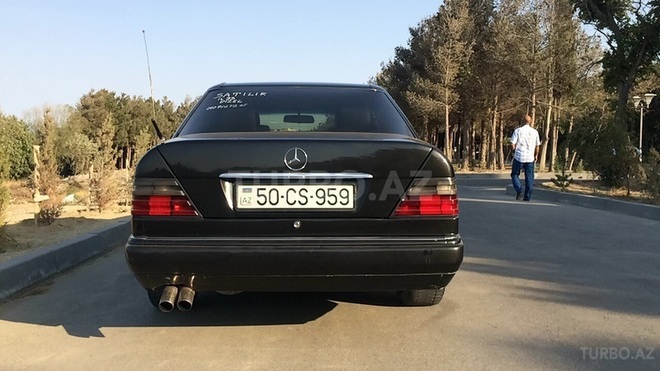 Mercedes E 300 1993, 400,000 km - 3.0 l - Bakı