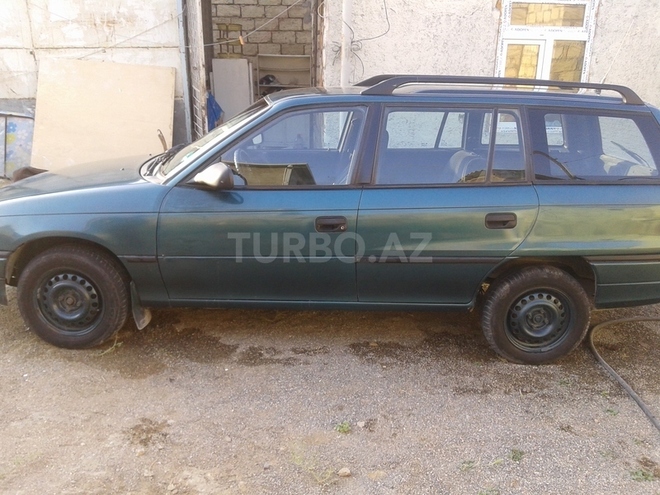 Opel Astra 1997, 380,000 km - 1.6 l - Bakı