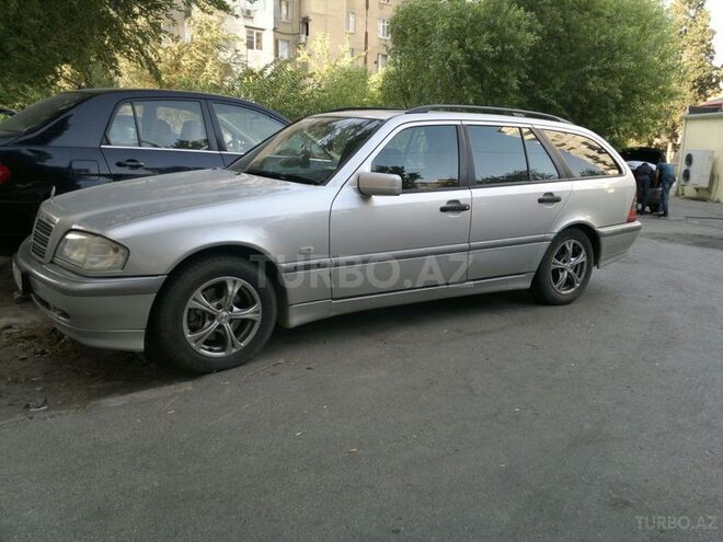 Mercedes C 220 2000, 227,000 km - 2.2 l - Bakı