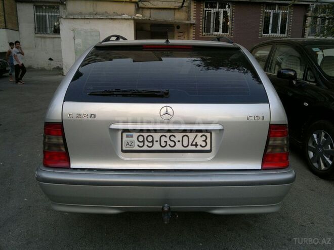 Mercedes C 220 2000, 227,000 km - 2.2 l - Bakı