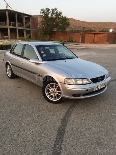 Opel Vectra 1998, 185,000 km - 2.0 l - Bakı