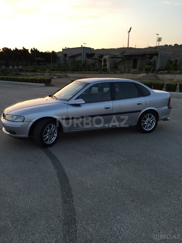 Opel Vectra 1998, 185,000 km - 2.0 l - Bakı