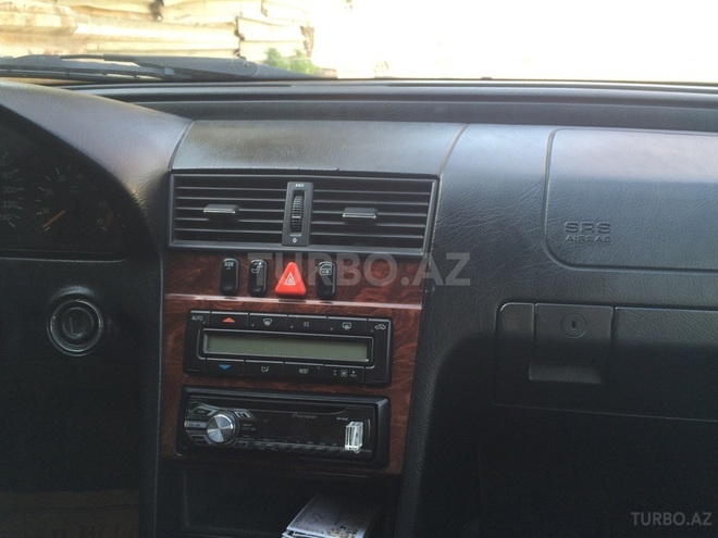 Mercedes C 200 1998, 154,000 km - 0.2 л - Bakı