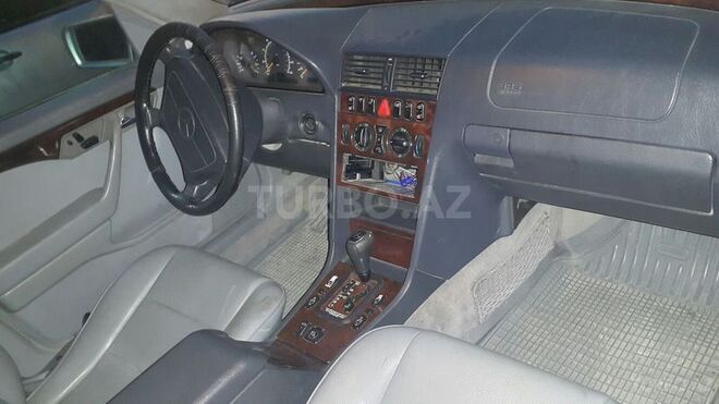 Mercedes C 230 2000, 181,800 km - 2.3 л - Sumqayıt