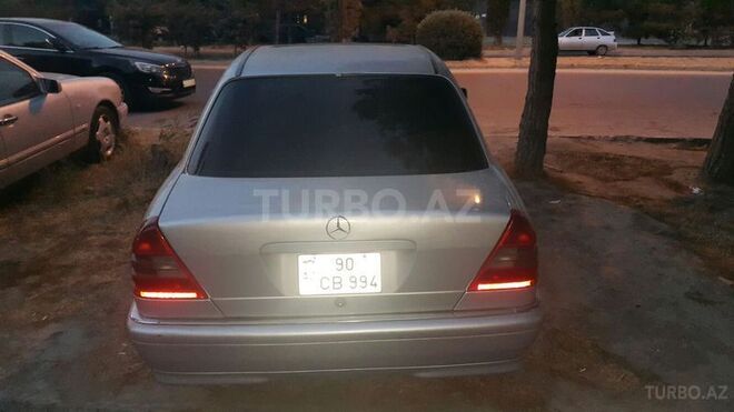Mercedes C 230 2000, 181,800 km - 2.3 л - Sumqayıt