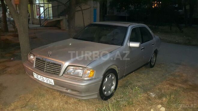 Mercedes C 230 2000, 181,800 km - 2.3 л - Sumqayıt