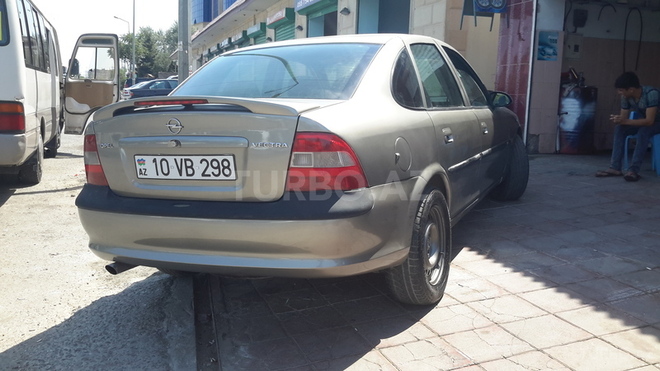 Opel Vectra 1995, 347,630 km - 2.0 л - Bakı