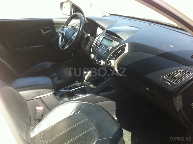 Hyundai ix35 2010, 72,000 km - 2.4 l - Bakı