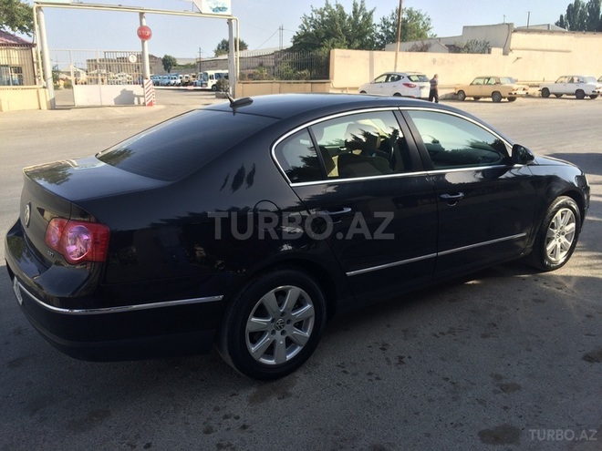 Volkswagen Passat 2005, 150,000 km - 2.0 l - Bakı