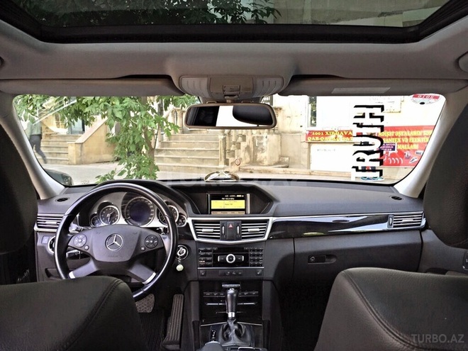 Mercedes E 250 2012, 82,000 km - 0.2 л - Bakı