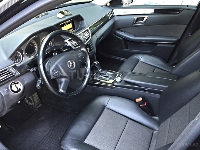 Mercedes E 250 2012, 82,000 km - 0.2 л - Bakı