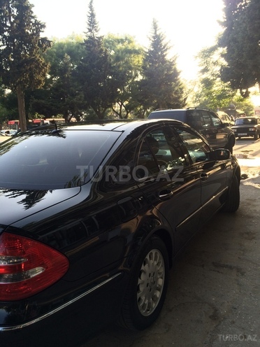 Mercedes E 240 2005, 158,815 km - 2.6 l - Bakı