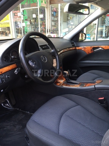 Mercedes E 240 2005, 158,815 km - 2.6 l - Bakı