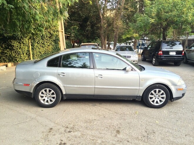 Volkswagen Passat 2002, 140,000 km - 1.8 l - Bakı