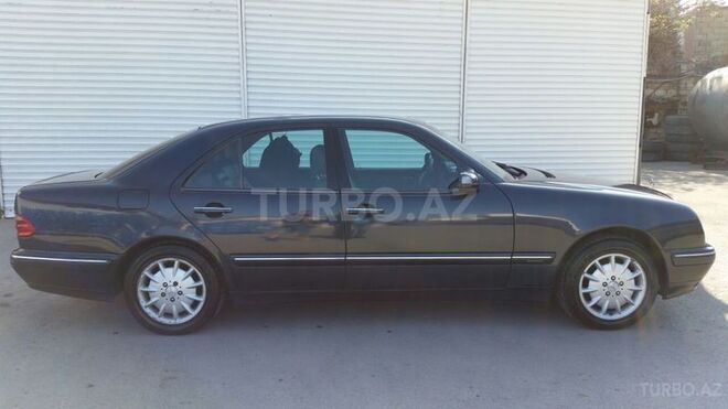 Mercedes E 240 2000, 280,000 km - 2.4 l - Bakı