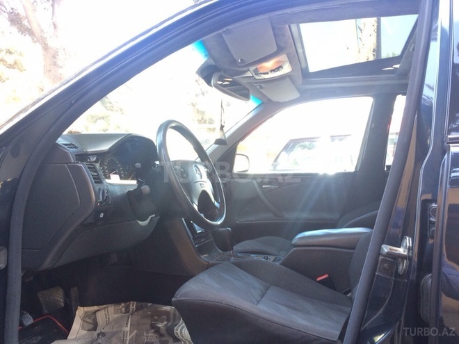 Mercedes E 240 1999, 207,000 km - 2.4 l - Bakı