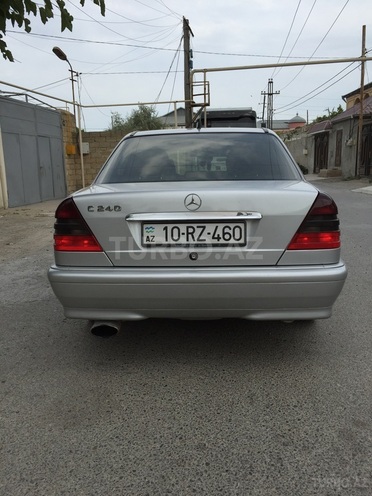 Mercedes C 240 2000, 228,000 km - 2.4 l - Bakı