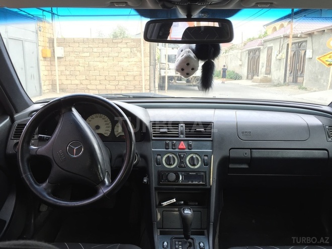 Mercedes C 240 2000, 228,000 km - 2.4 l - Bakı