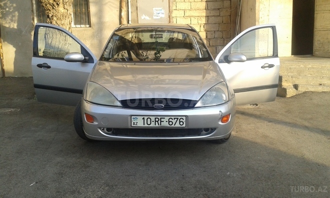 Ford Focus 2001, 270,000 km - 2.0 l - Bakı