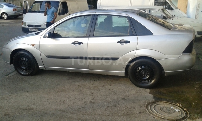 Ford Focus 2001, 270,000 km - 2.0 l - Bakı