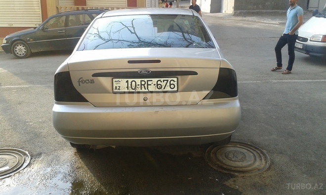 Ford Focus 2001, 270,000 km - 2.0 l - Bakı