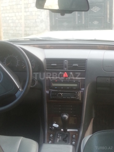 Mercedes C 230 1997, 183,000 km - 2.3 l - Bakı