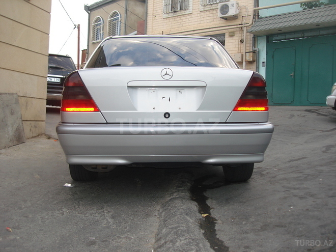Mercedes C 200 1998, 202,000 km - 2.0 l - Bakı