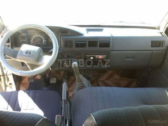 Mitsubishi L300 2008, 200,000 km - 2.5 л - Bakı