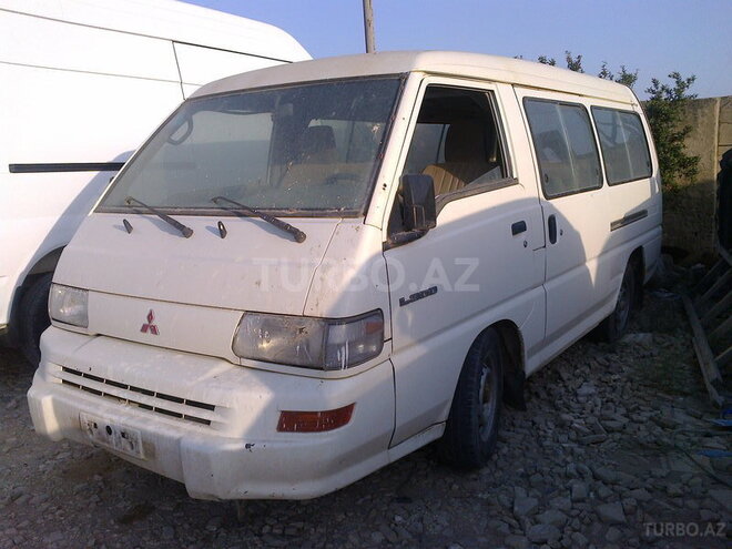 Mitsubishi L300 2008, 200,000 km - 2.5 л - Bakı