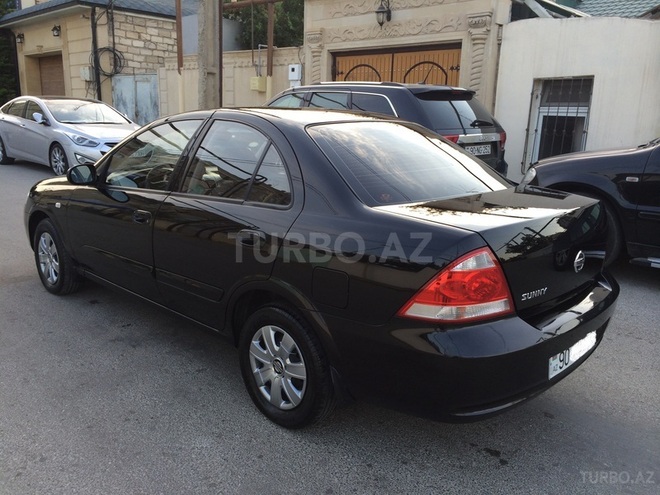 Nissan Sunny 2011, 85,000 km - 1.6 l - Bakı