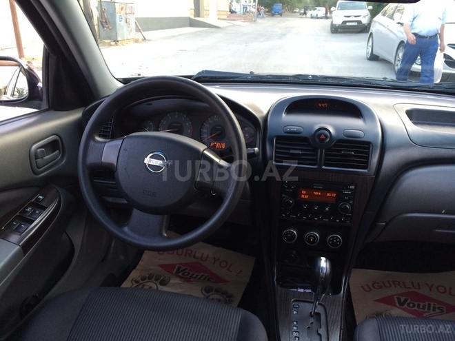 Nissan Sunny 2011, 85,000 km - 1.6 l - Bakı