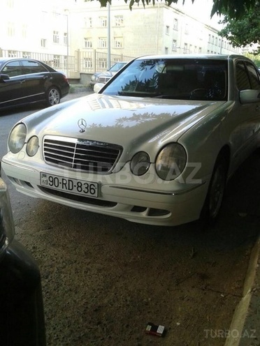 Mercedes E 240 1999, 238,000 km - 2.4 l - Bakı