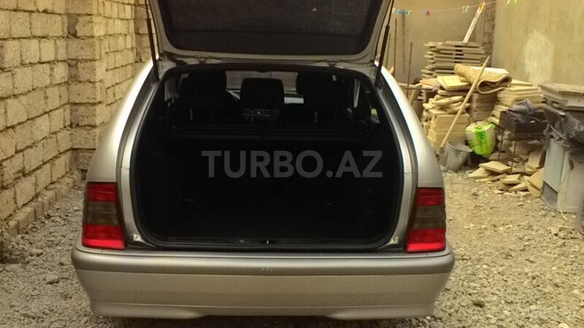 Mercedes C 180 1998, 300,000 km - 1.8 l - Bakı