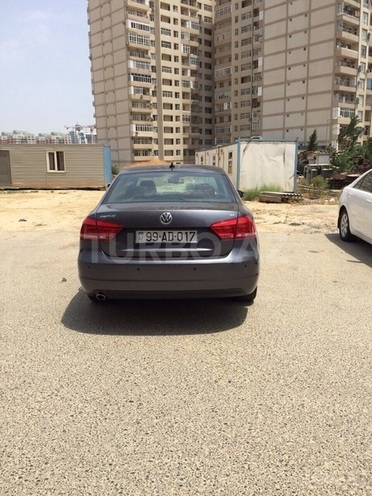 Volkswagen Passat 2013, 19,700 km - 2.5 l - Bakı