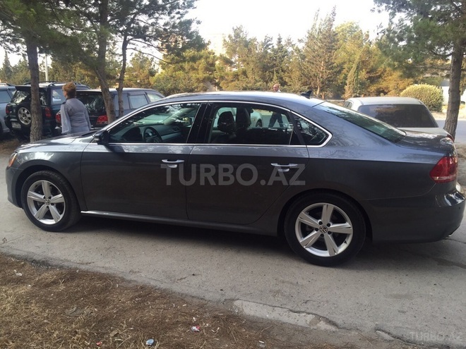 Volkswagen Passat 2013, 19,700 km - 2.5 l - Bakı